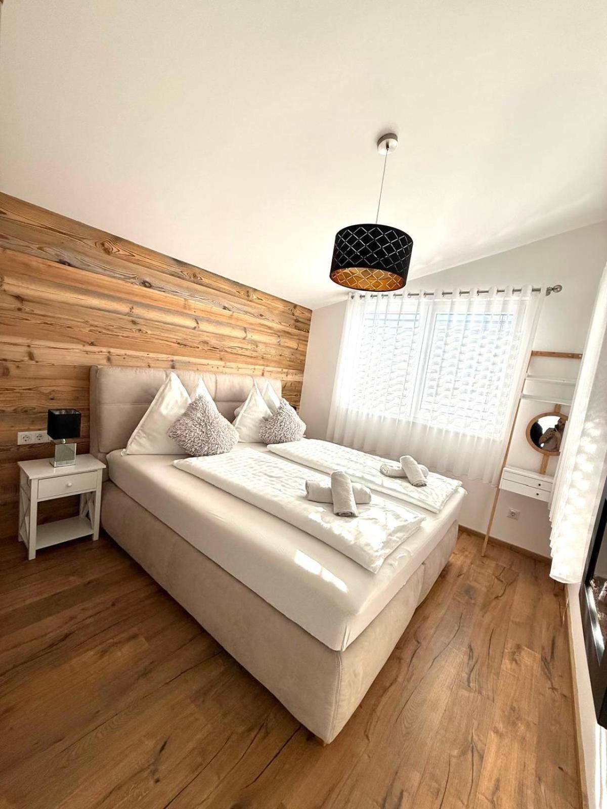Ena Appartements Altenmarkt im Pongau Esterno foto
